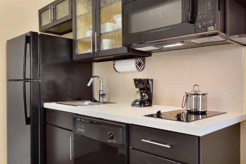 Candlewood Suites VESTAL - BINGHAMTON image 24